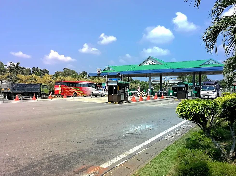 E2 PLUS - Plaza Tol Yong Peng Utara(241) 1 e2 plus plaza tol yong peng utara241